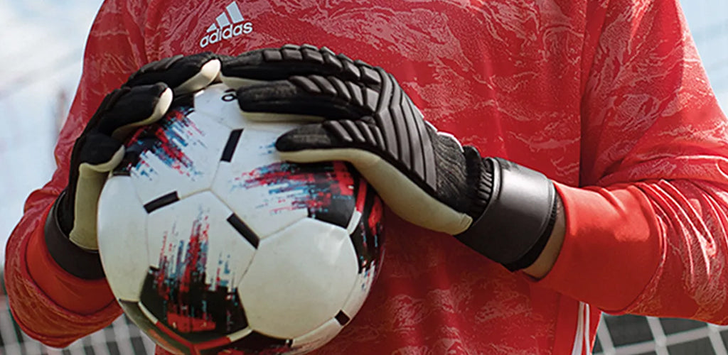 How To Choose the Right Soccer Goalie Gloves