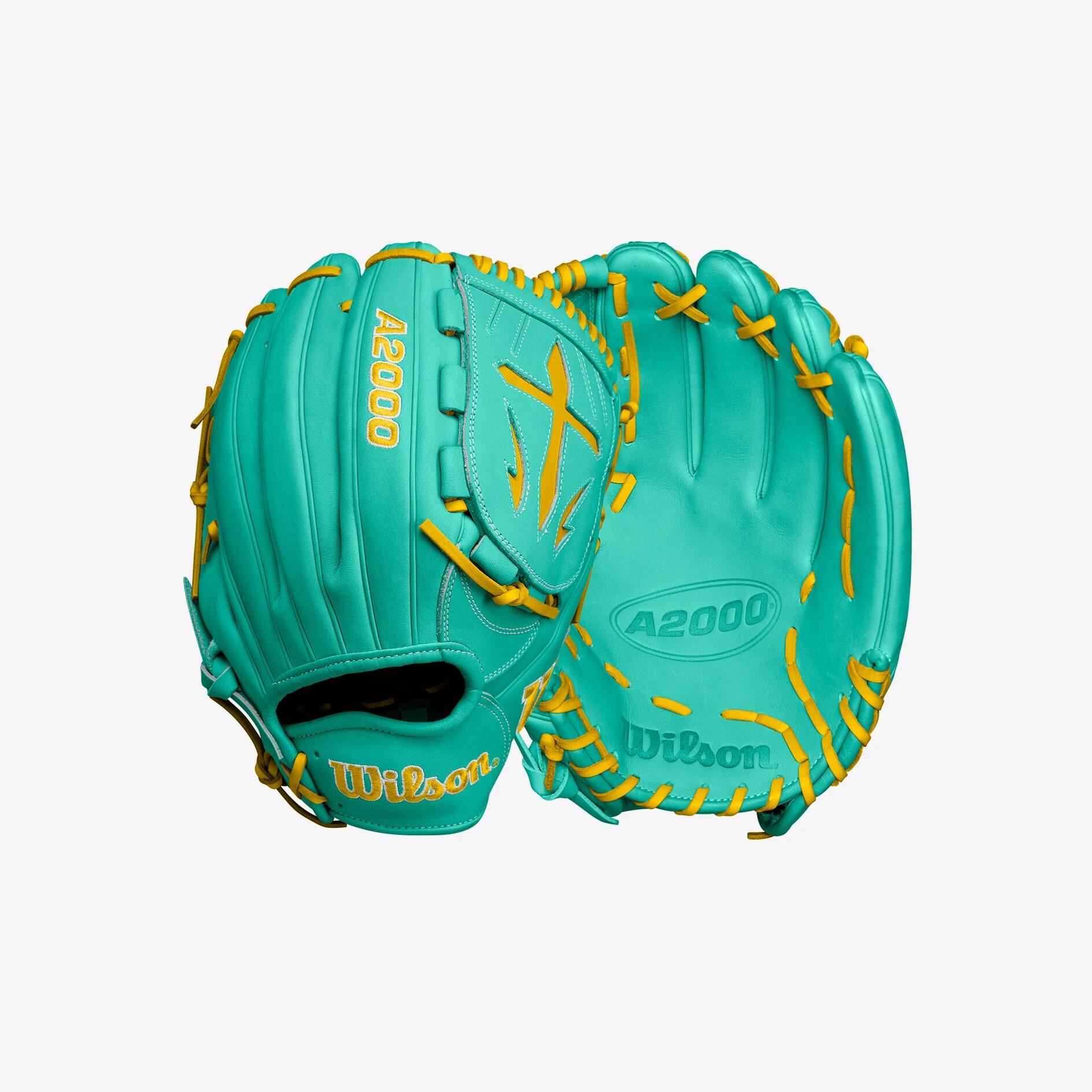 Wilson グリーンボール　220球セット Wilson Fall 2024 A2000 B23 12” Pitcher's Baseball Glove | Source